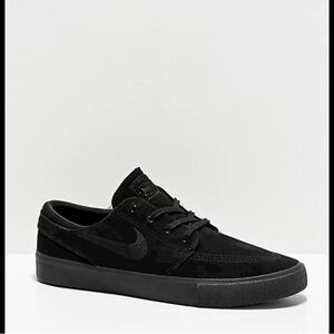 Black Men’s Nike Janoskis